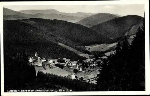 Ak Nordenau Schmallenberg im Sauerland, Blick ins Tal auf Ort, Berge