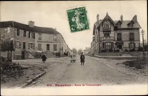 Ak Mauperthuis Seine et Marne, Route de Coulommiers