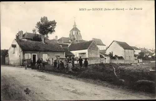 Ak Misy sur Yonne Seine et Marne, La Prairie, Eglise