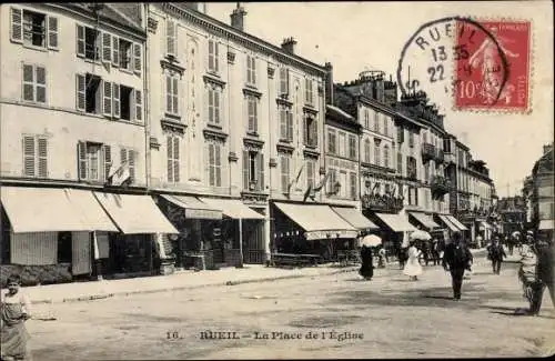 Ak Rueil Malmaison Hauts de Seine, La Place de l'Eglise