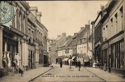 Ak Saint Pol sur Ternoise Pas de Calais, La rue d'Hesdin