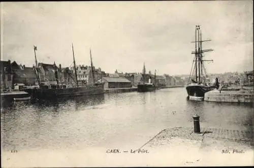 Ak Caen Calvados, Le Port
