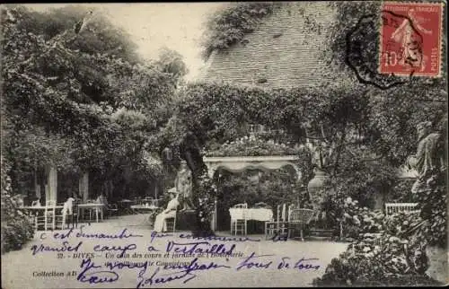 Ak Dives Calvados, Un Coin des Cours , Jardins de l'Hostellerie