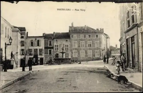 Ak Vaucouleurs Meuse, Place Petry