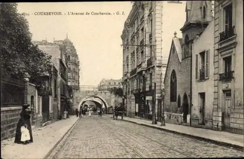 Ak Courbevoie Hauts de Seine, L'Avenue de Courbevoie