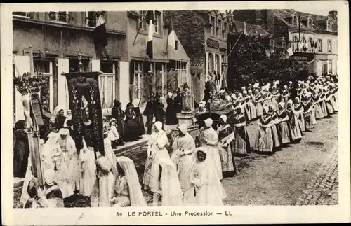 Ak Le Portel Pas de Calais, Une Procession, Umzug