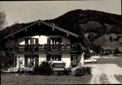 Ak Ruhpolding in Oberbayern, Landhaus Huber, Grashofstraße 17