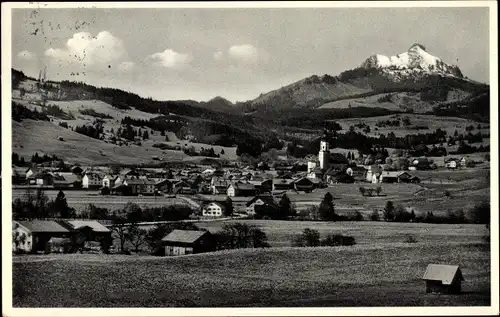 Ak Wertach im Allgäu, Gesamtansicht vom Ort mit Grünten