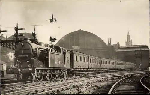Foto Ak Britische Eisenbahn, LNER 4734, New Barnet Station
