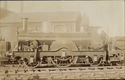 Foto Ak Britische Eisenbahn, Lokomotive 586