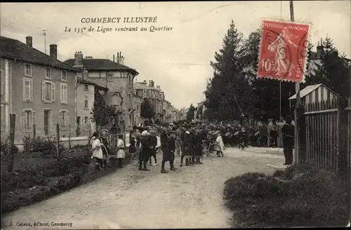 Ak Commercy Lothringen Meuse, Le 155e de Ligne rentrant au Quartier