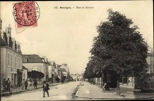 Ak Bourges Cher, Rue de Nevers