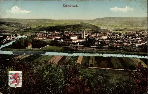 Ak Echternach Luxemburg, Panorama von Stadt und Umgebung, Fluss, Felder, Wappen