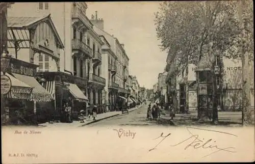 Ak Vichy Allier, Rue de Nimes