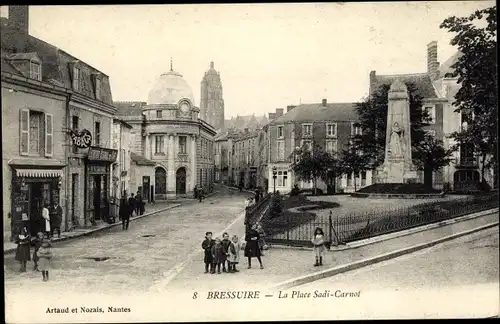 Ak Bressuire Deux Sèvres, La Place Sadi Carnot