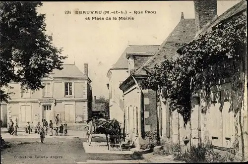 Ak Beauvau Maine et Loire, Rue Prou, Place de la Mairie