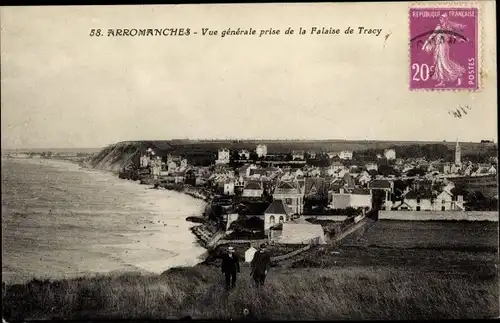 Ak Arromanches Calvados, Vue générale prise de la Falaise de Tracy