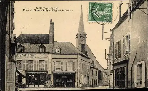 Ak Sully sur Loire Loiret, Place du Grand Sully, Eglise st Ythier