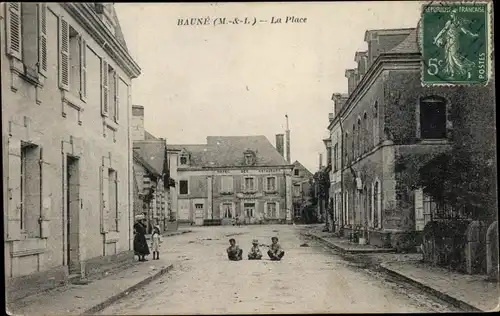 Ak Baune Maine et Loire, La Place
