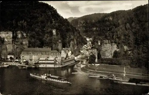 Ak Hřensko Herrnskretschen Elbe Region Aussig, Vogelschau vom Ort, Elbdampfer, Felswände