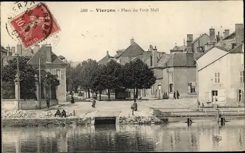 Ak Vierzon Cher, Place du Petit Mail