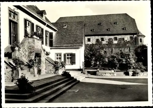Ak Nieder Weisel Butzbach Hessen, Johanniter Krankenhaus mit Komturkirche