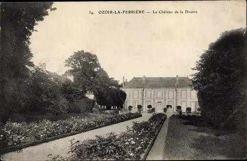 Ak Ozoir la Ferrière Seine et Marne, Le Chateau de la Doutre