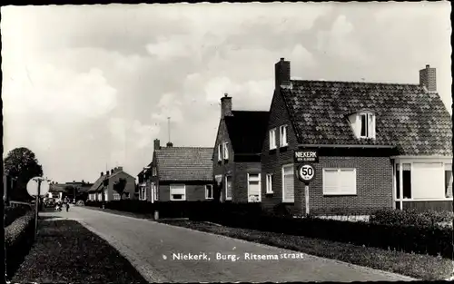 Foto Ak Niekerk Groningen Niederlande, Ritsemastraat