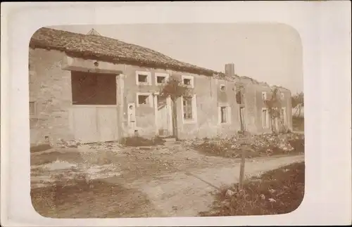 Foto Ak Nonsard Lamarche Meuse, Kriegsschauplatz, Halt, Hier beginnt feindliche Sicht