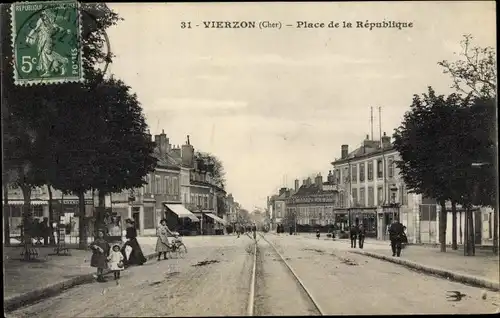 Ak Vierzon Cher, Place de la Republique