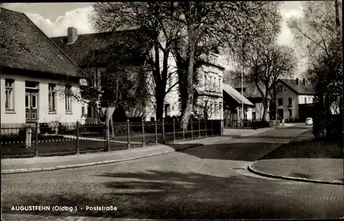 Ak Augustfehn Apen Ammerland, Poststraße, Teilansicht vom Ort