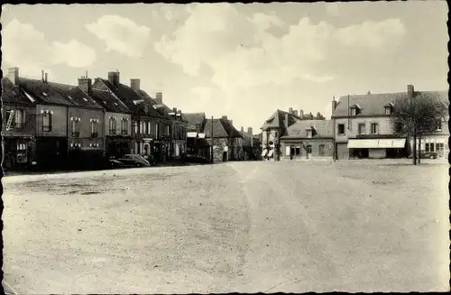 Ak Droué Loir-et-Cher, Un coin de la Place de la Republique