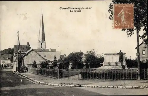 Ak Droué Loir-et-Cher, Le Square