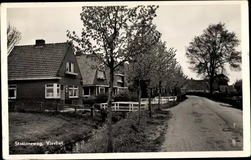 Foto Ak Visvliet Groningen Niederlande, Stationsweg