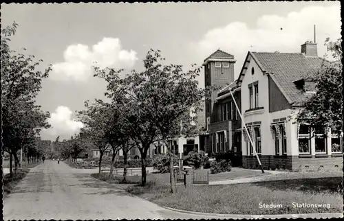 Foto Ak Stedum Groningen Niederlande, Stationsweg