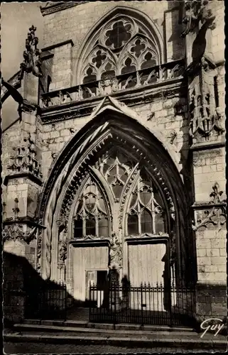 Ak Moret-sur-Loing Seine et Marne, Le Portail de l'Eglise Notre Dame