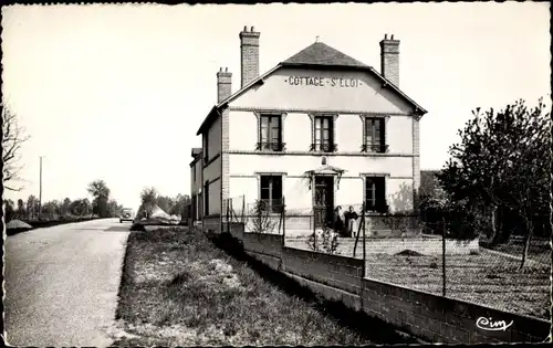 Ak La Ferté-Saint-Cyr Loir-et-Cher, Cottage Saint Eloi et route de Beaugency