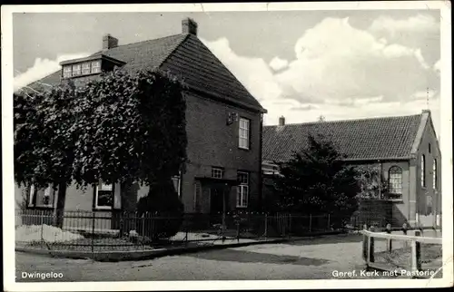 Ak Dwingeloo Drenthe Niederlande, Geref, Kerk met Pastorie, Kirche