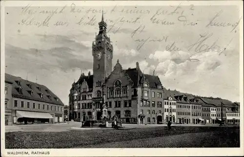 Ak Waldheim in Sachsen, Rathaus, Marktplatz, Brunnen