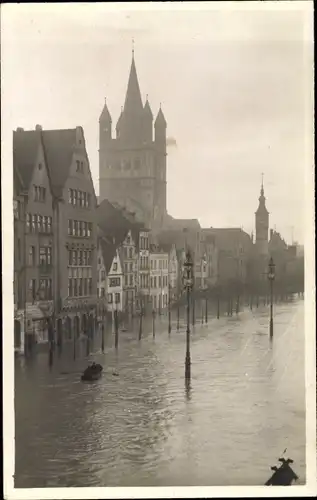Foto Ak Überschwemmte Straße, Hochwasser, Turm
