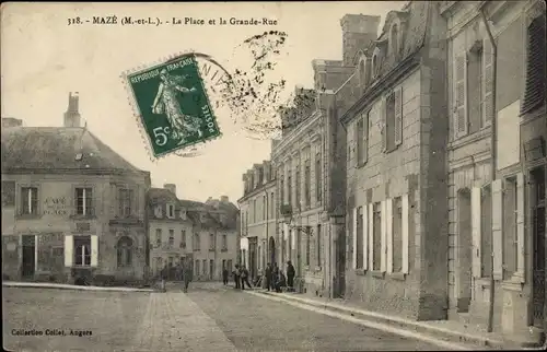 Ak Mazé Maine et Loire, La Place et la Grande Rue