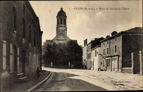 Ak Vezins Maine et Loire, Route de Saumur et l'Eglise