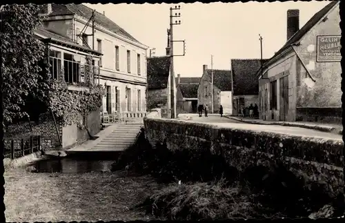 Foto Ak Thoré-la-Rochette Loir et Cher, La Brisse et l'Hotel du Pont
