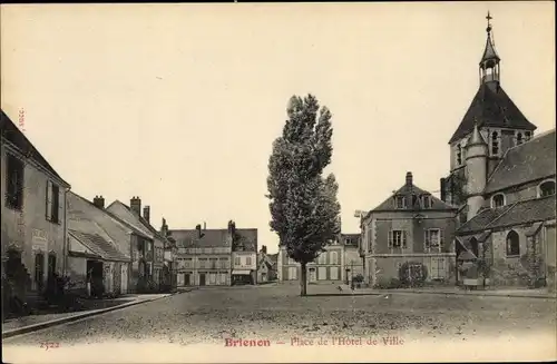 Ak Brienon Yonne, Place de l'Hotel de Ville