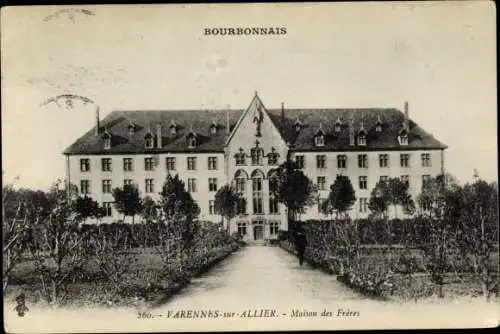 Ak Varennes-sur-Allier, Maison des Frères