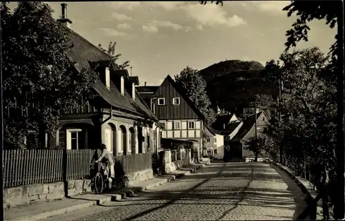 Ak Waltersdorf Großschönau in Sachsen, Straßenpartie, Wohnhäuser