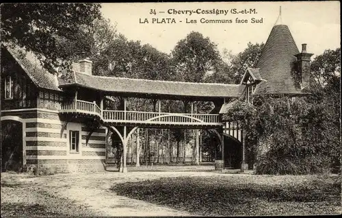 Ak Chevry Cossigny Seine et Marne, La Plata, Les Communs face Sud