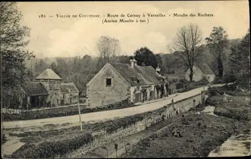 Ak Cernay la Ville Yvelines, Route de Cernay a Versailles, Moulin des Rochers, ancien Moulin a tan