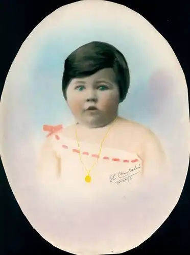 Foto Combalie, Henri, Toulouse, Portraitfotografie, Mädchen mit Goldkette