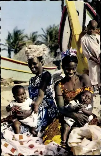 Ak L'Afrique en Couleurs, Jeunes Mamans, Afrikanerinnen, Babies